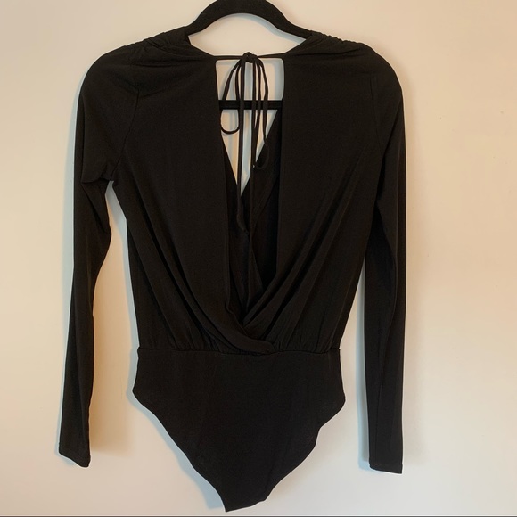 BCBGeneration Black Surplice V Neck Tie-Back Long Sleeve Bodysuit - Picture 7 of 14